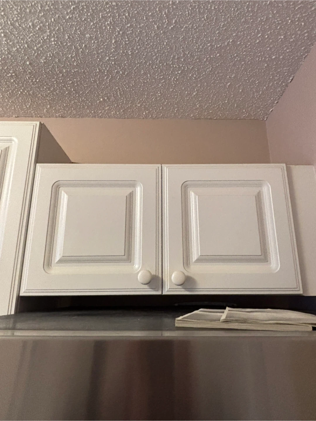 8 Kitchen Cabinet Doors w Hinges - photo 2