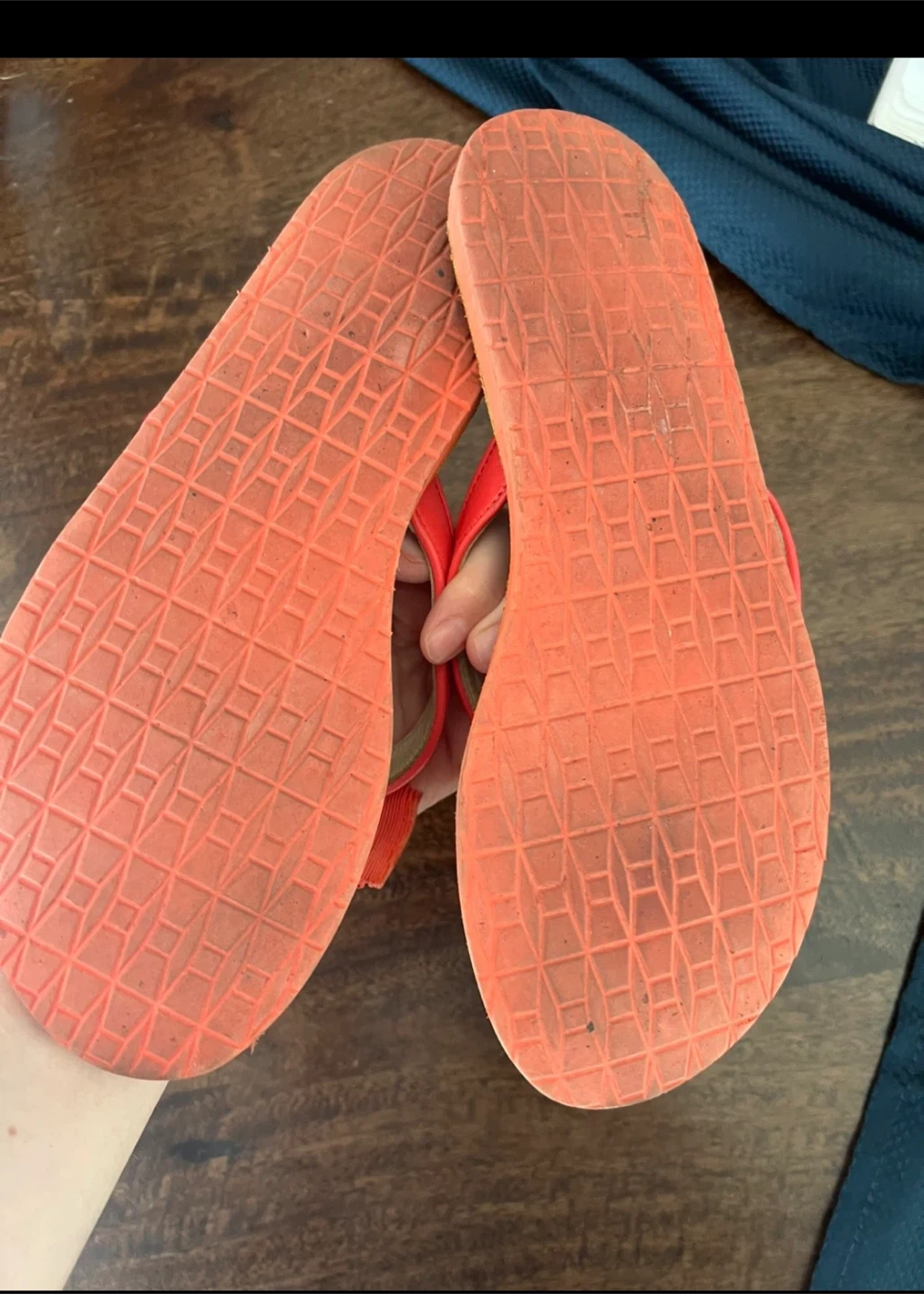 Kate Spade Flip Flops with Bows - Size 8 - photo 2