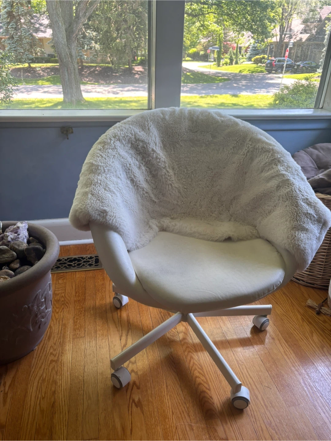 Faux Fur Swivel Chair