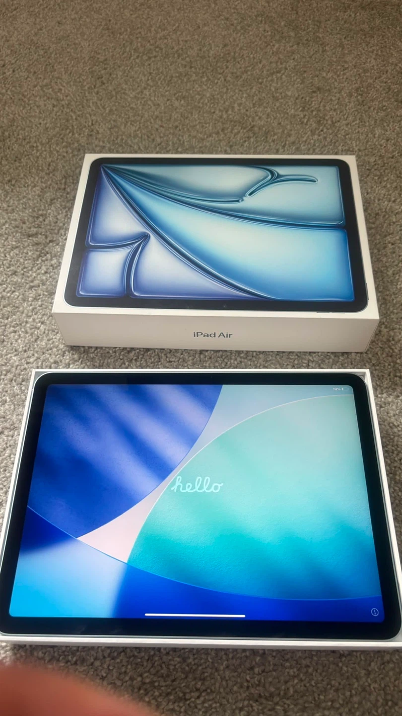Apple iPad Air 11-inch (M2) 256GB Wi-Fi - ✅I Am Open to trading - photo 2