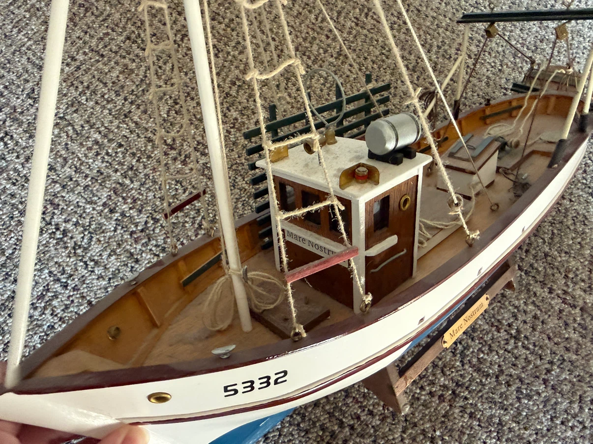 4 Vintage Wooden Model Ships - photo 4