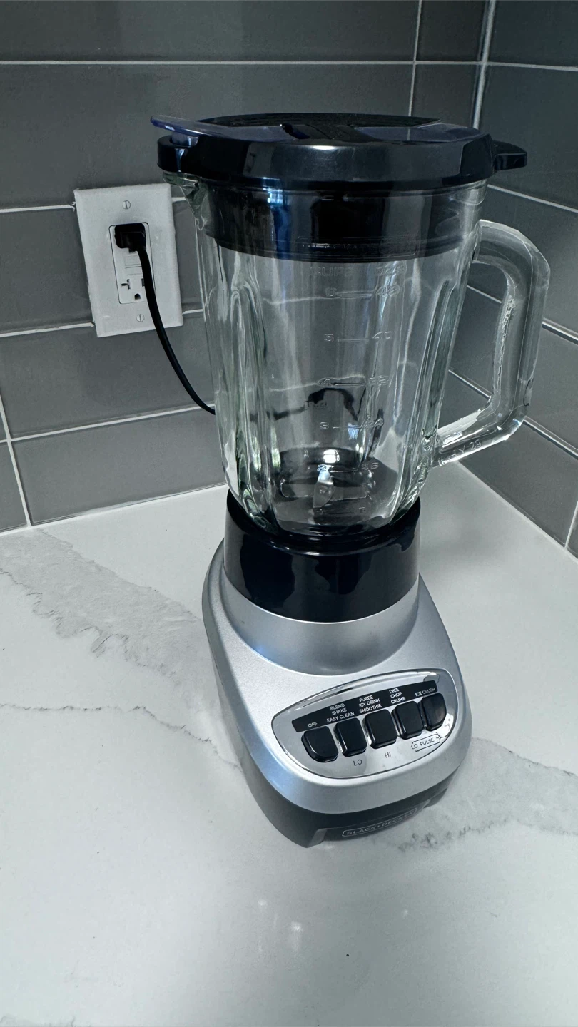 Black & Decker Blender – Excellent Condition! - photo 2