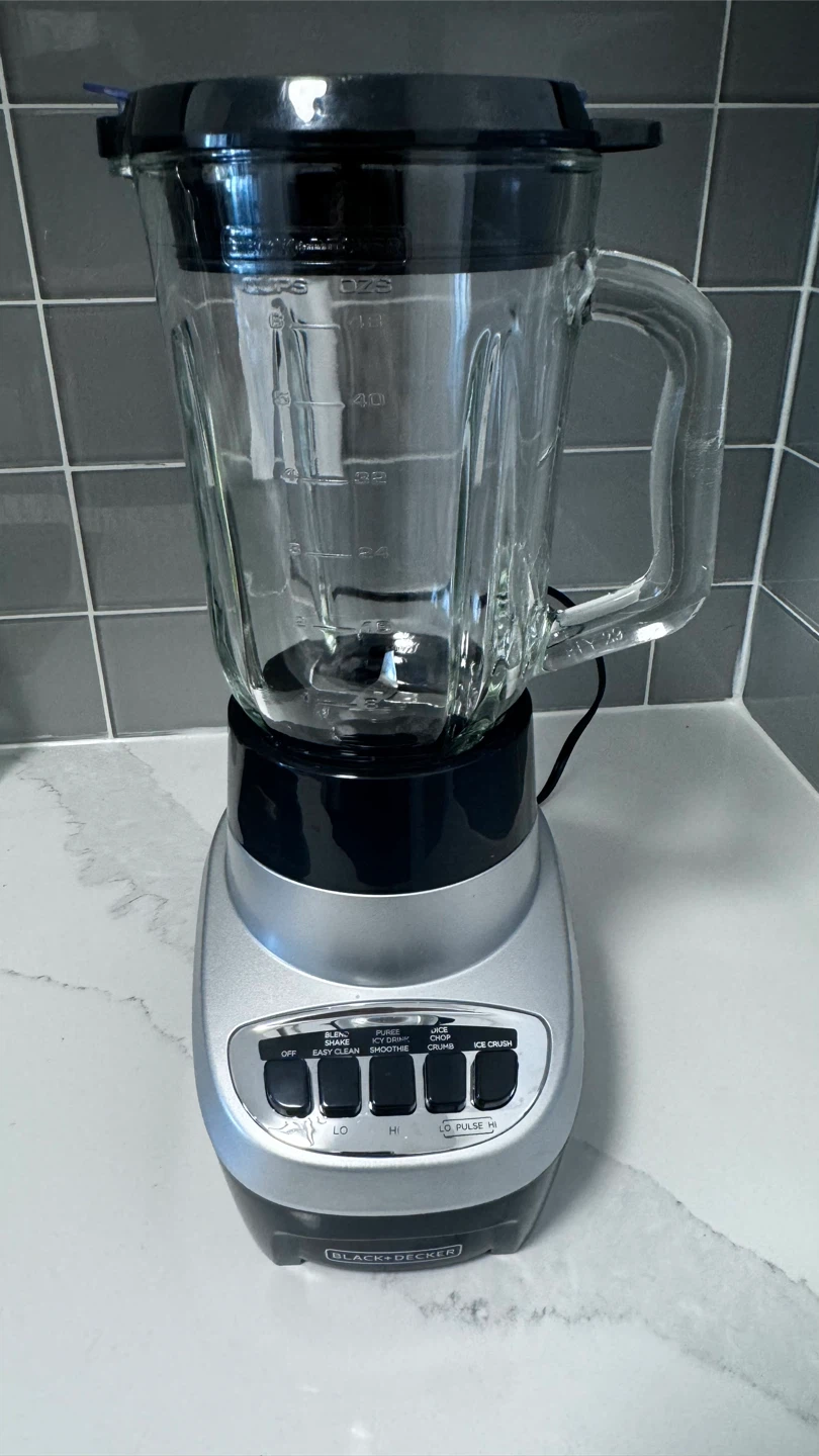 Black & Decker Blender – Excellent Condition!