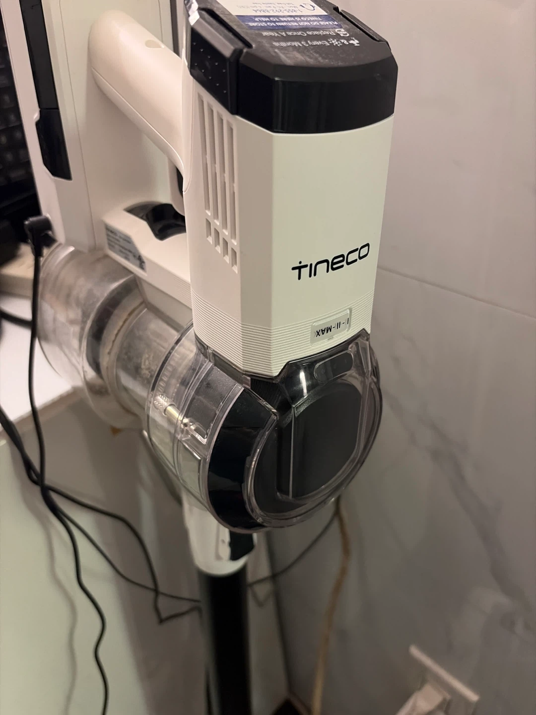 Tineco Cordless Vacuum Cleaner - photo 2