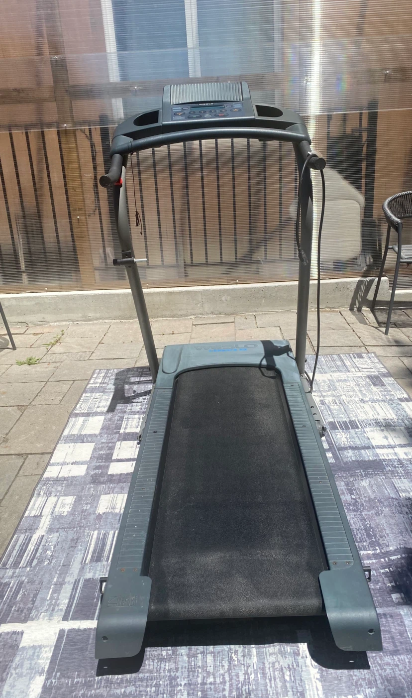 Weslo Cadence 25 Treadmill Lyne 3500