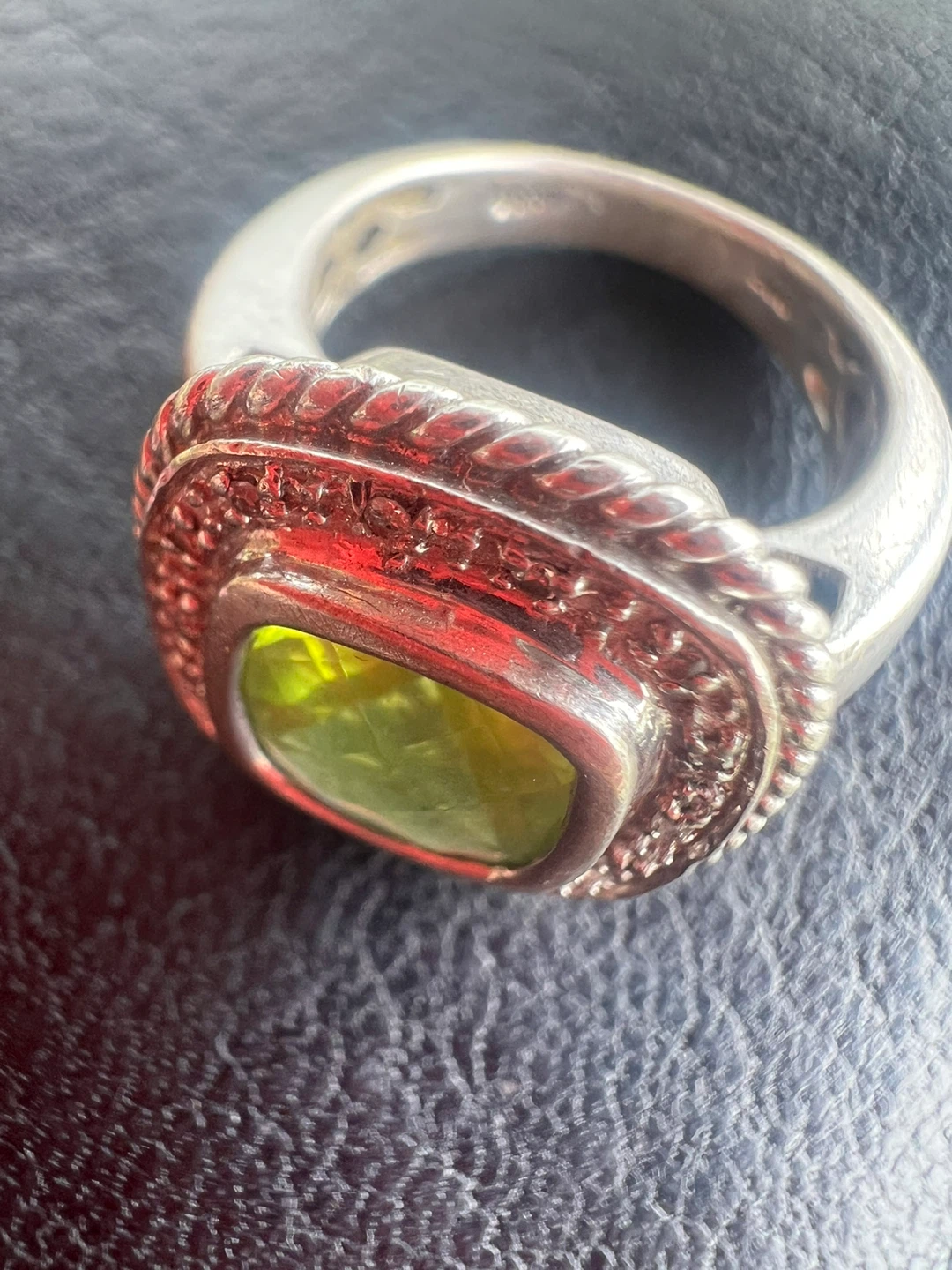 925 Silver Peridot Ring with Pave Detail - photo 3