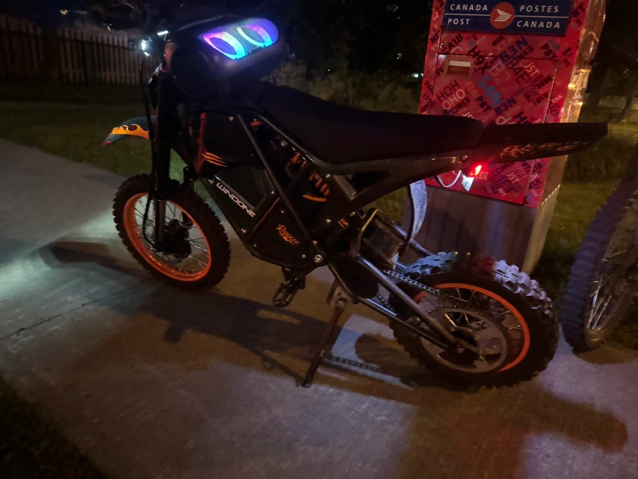WINDONE RM7 Electric Dirt Bike