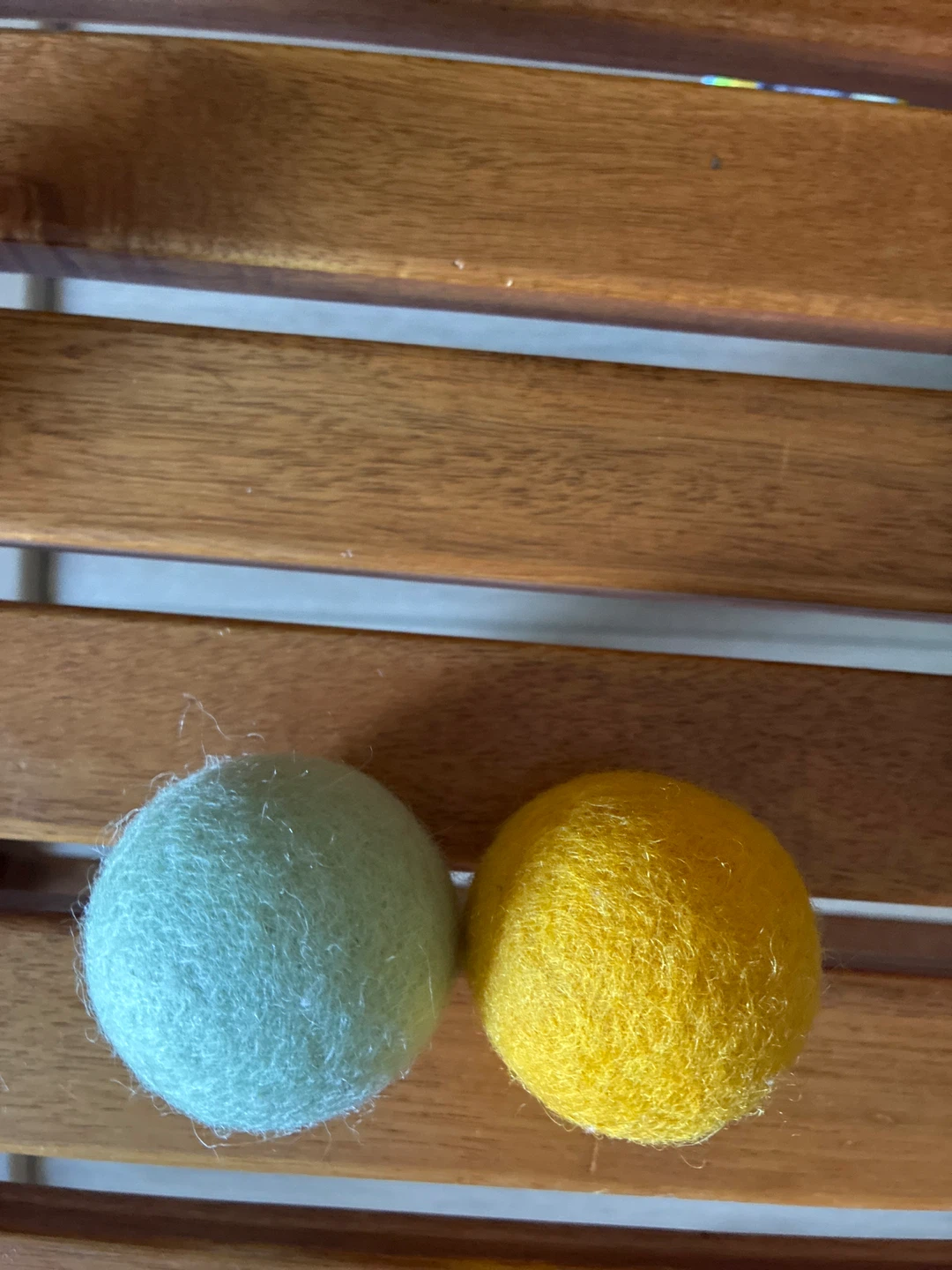 Loveevery Lovevery felt balls