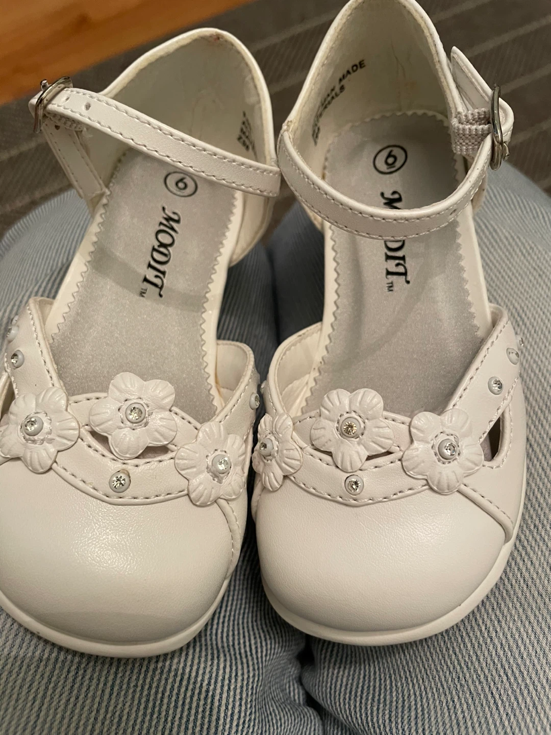 Moditt White Flower Dress Shoes Size 6 - photo 5