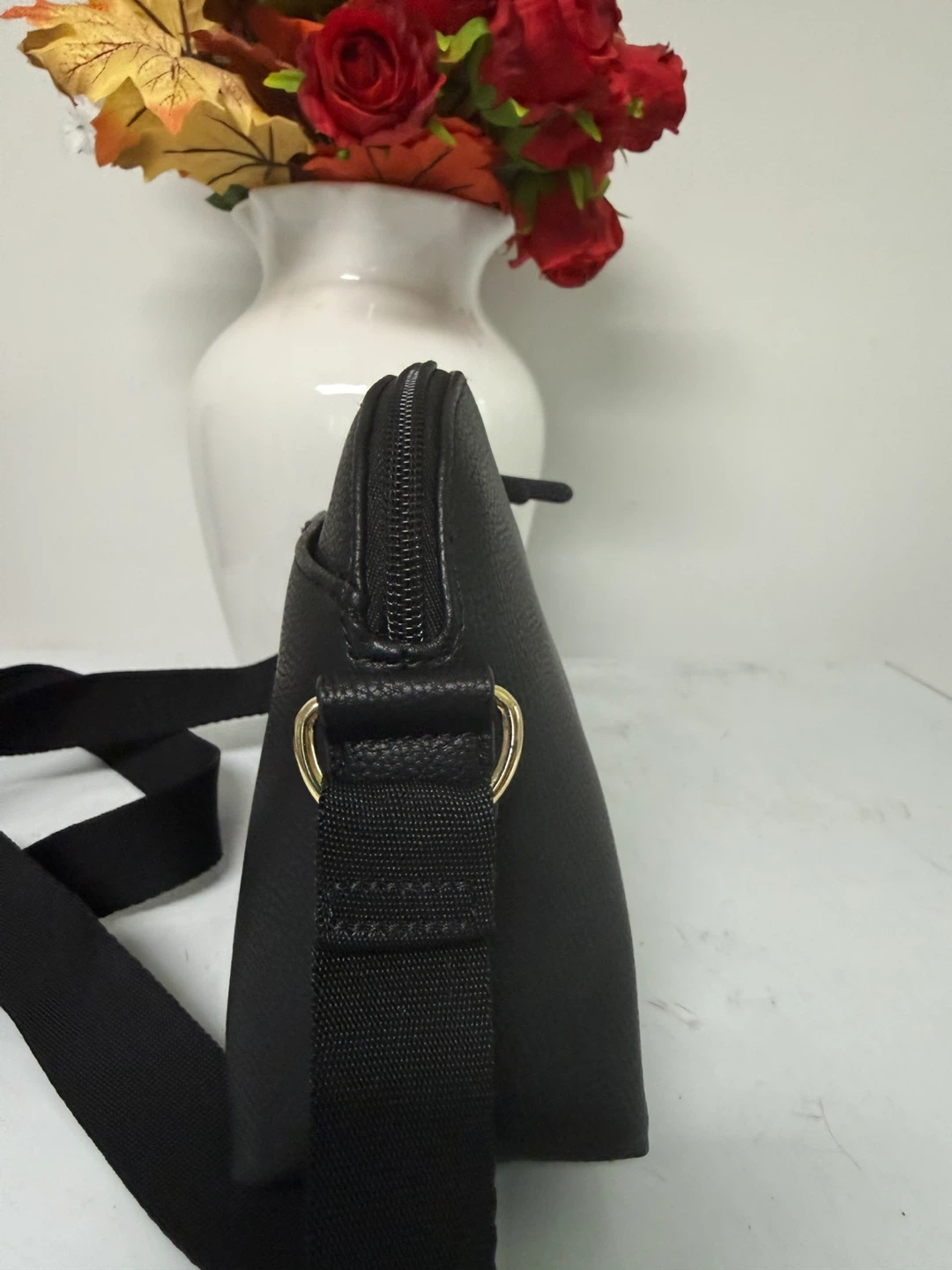 Tommy Hilfiger Black Crossbody Bag - photo 4
