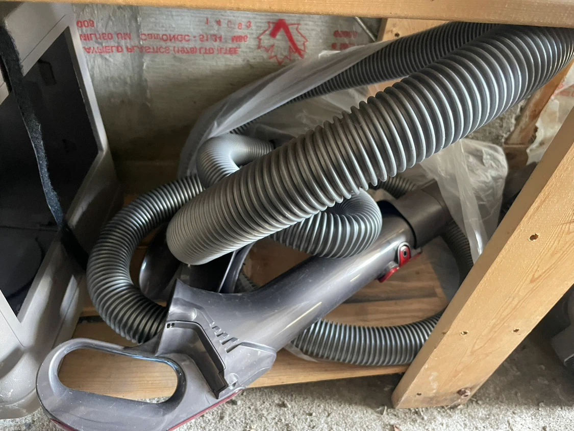 Vacuum - photo 3