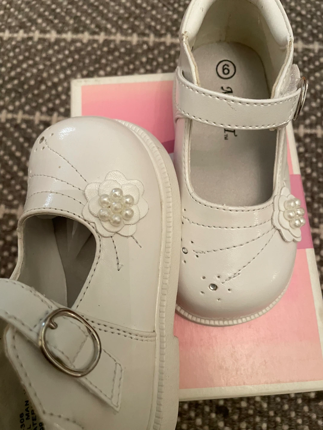 MODIT White Mary Jane Shoes Size 6 - photo 4