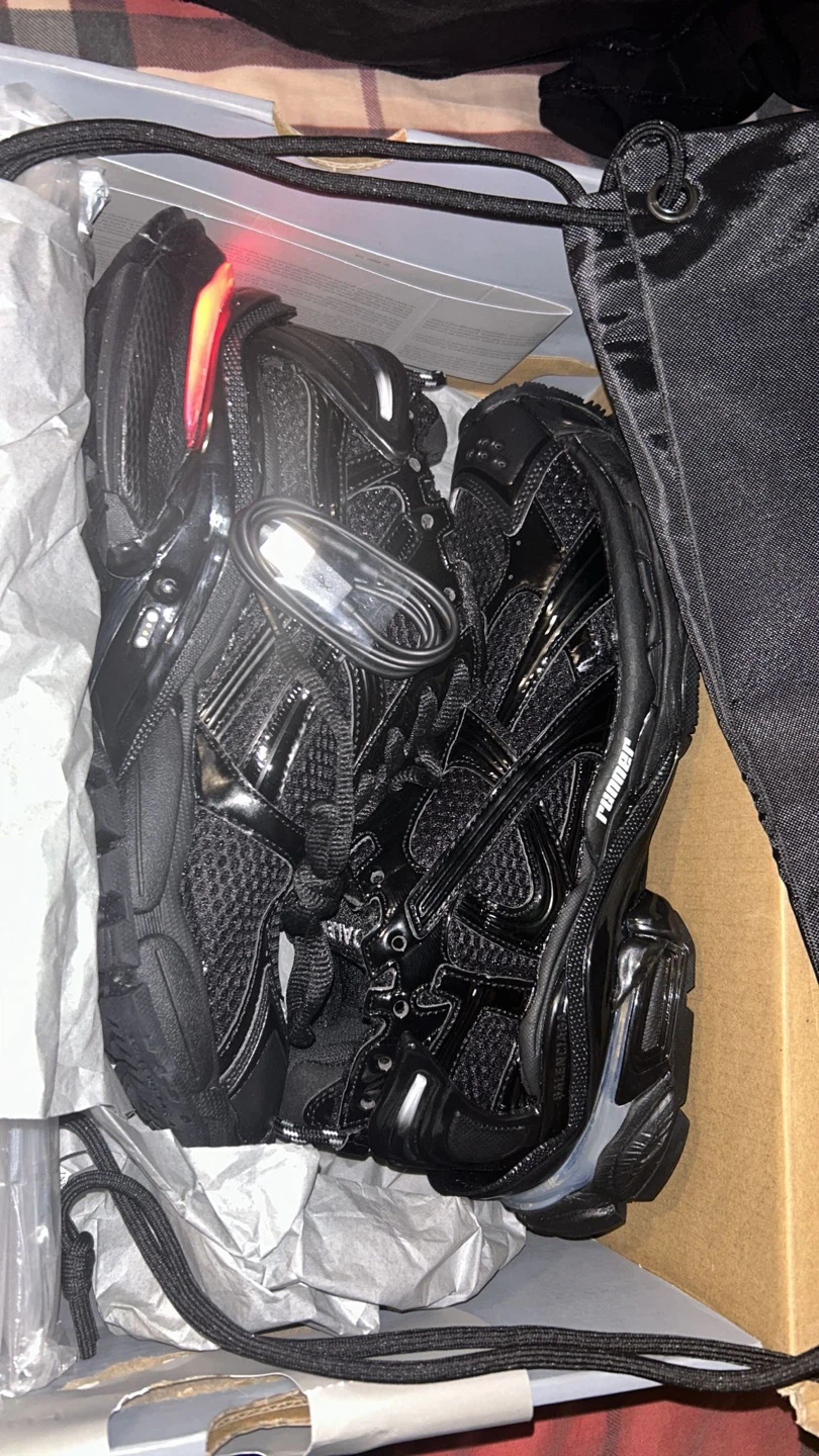 Balenciaga Runner Sneakers Black Size 40 - photo 3