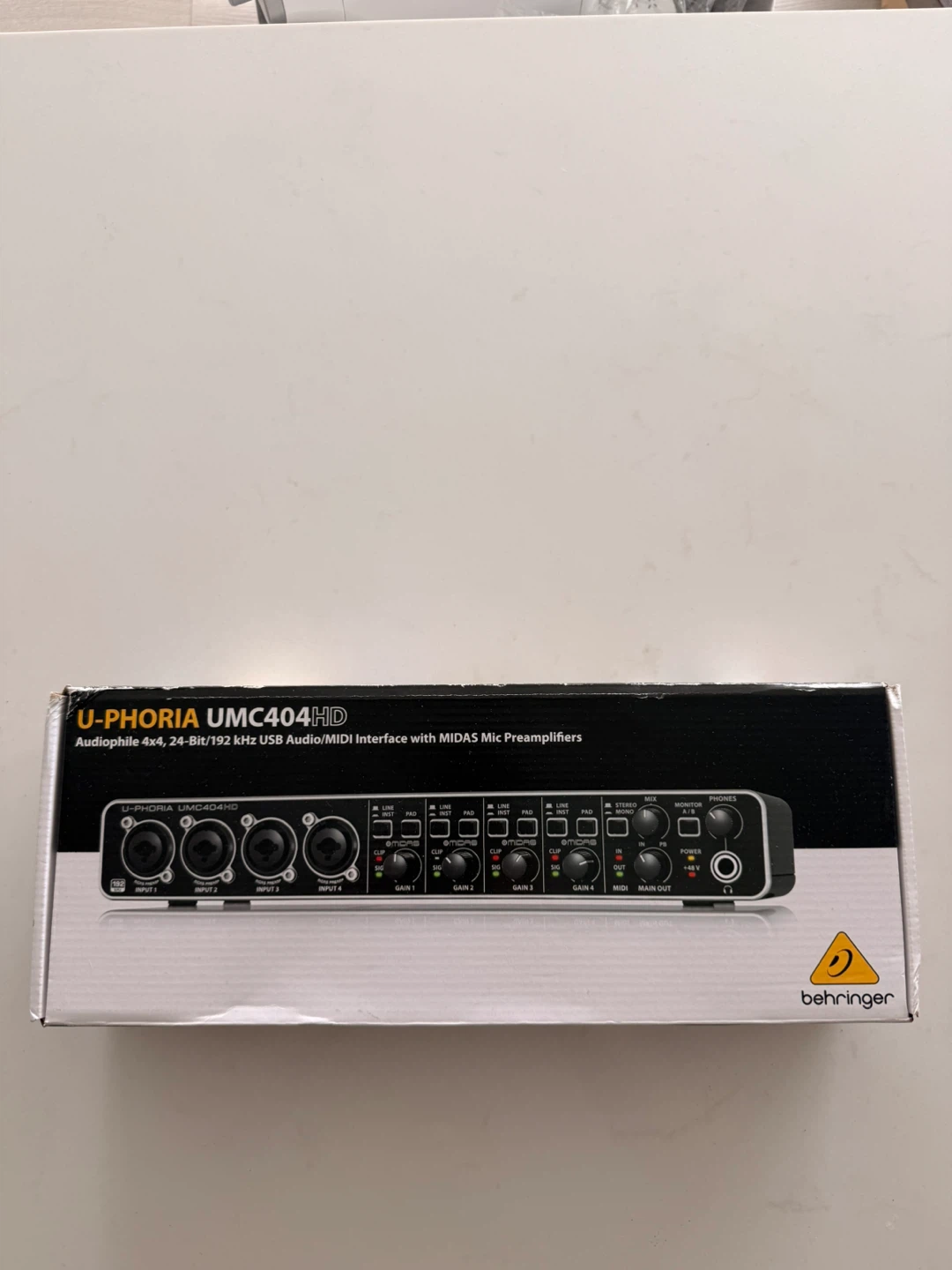 $110 UNOPENED Behringer UMC 404HD