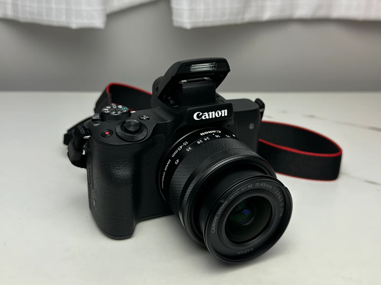 Canon EOS M50 Mirrorless Camera Kit *Mint Condition* - photo 3