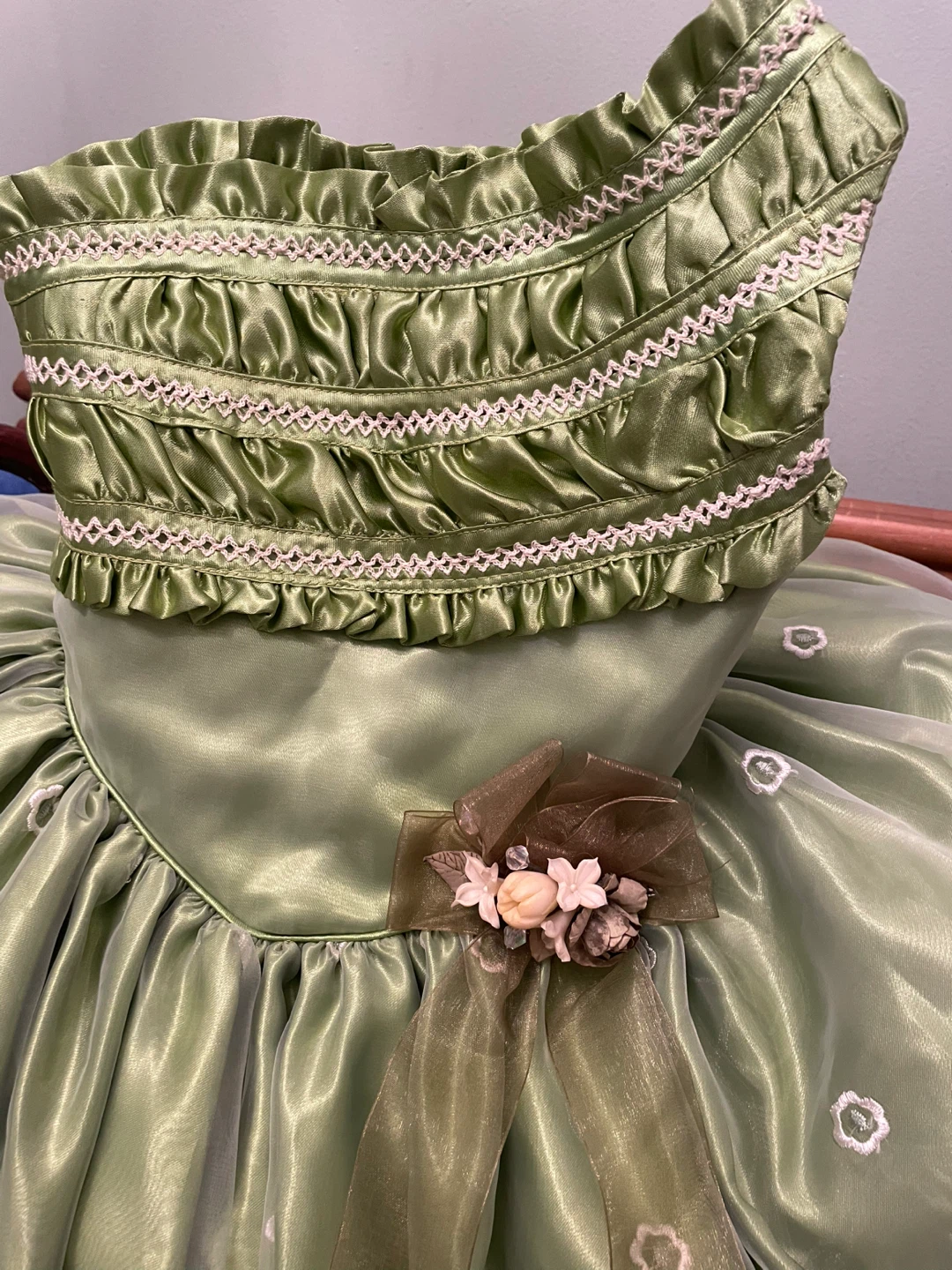 Green Formal Dress - photo 2
