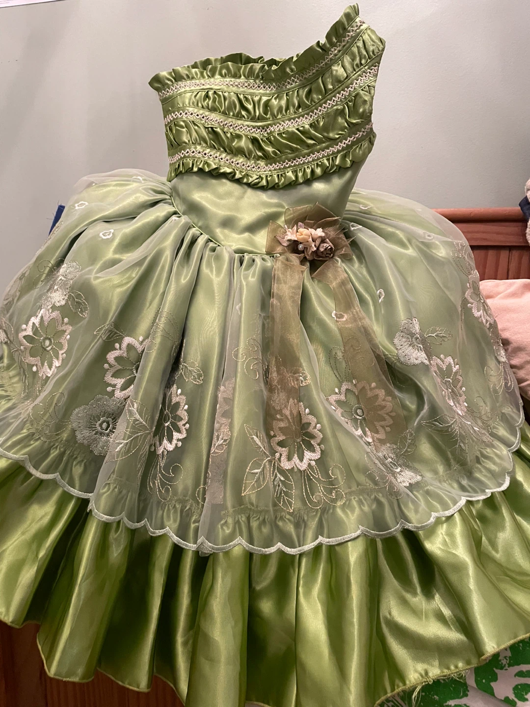 Green Formal Dress - photo 4