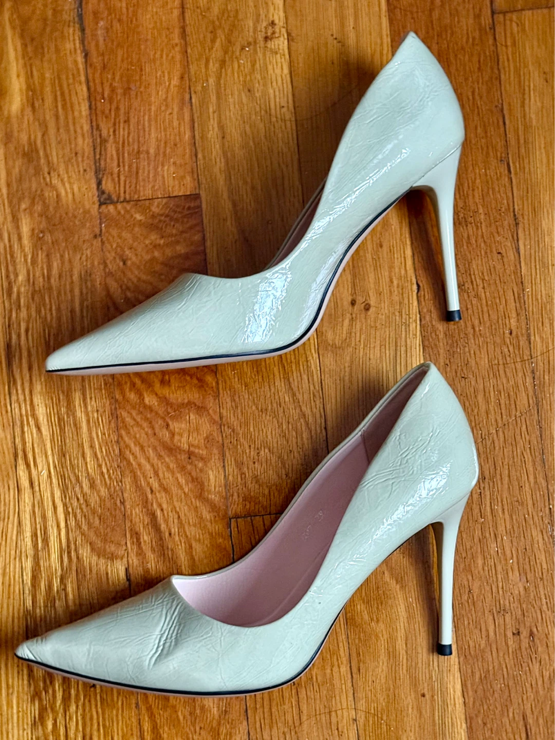 Brand New mint Green Patent Heels