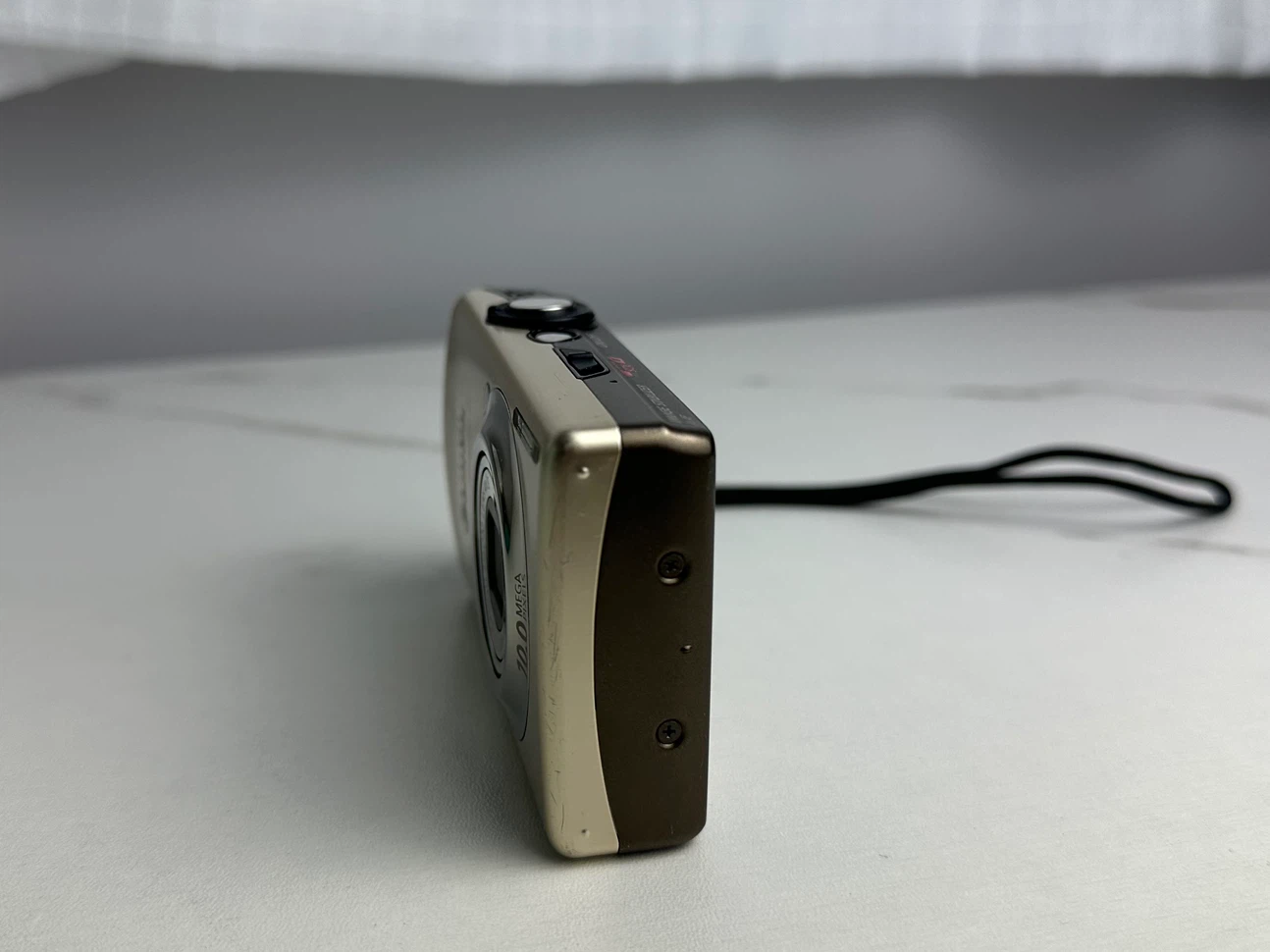 Canon PowerShot SD880 IS Digital ELPH 10.0MP Camera Gold - photo 5