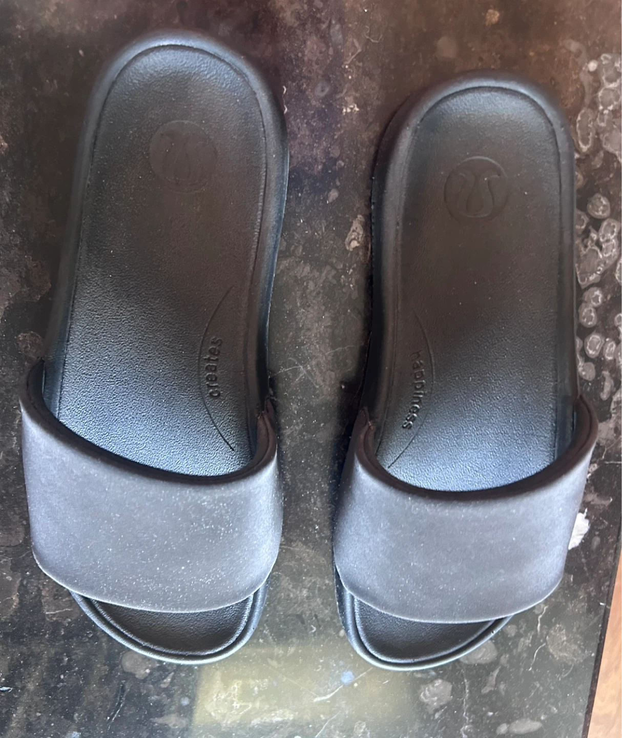 Lululemon Slides Size 8 - photo 4