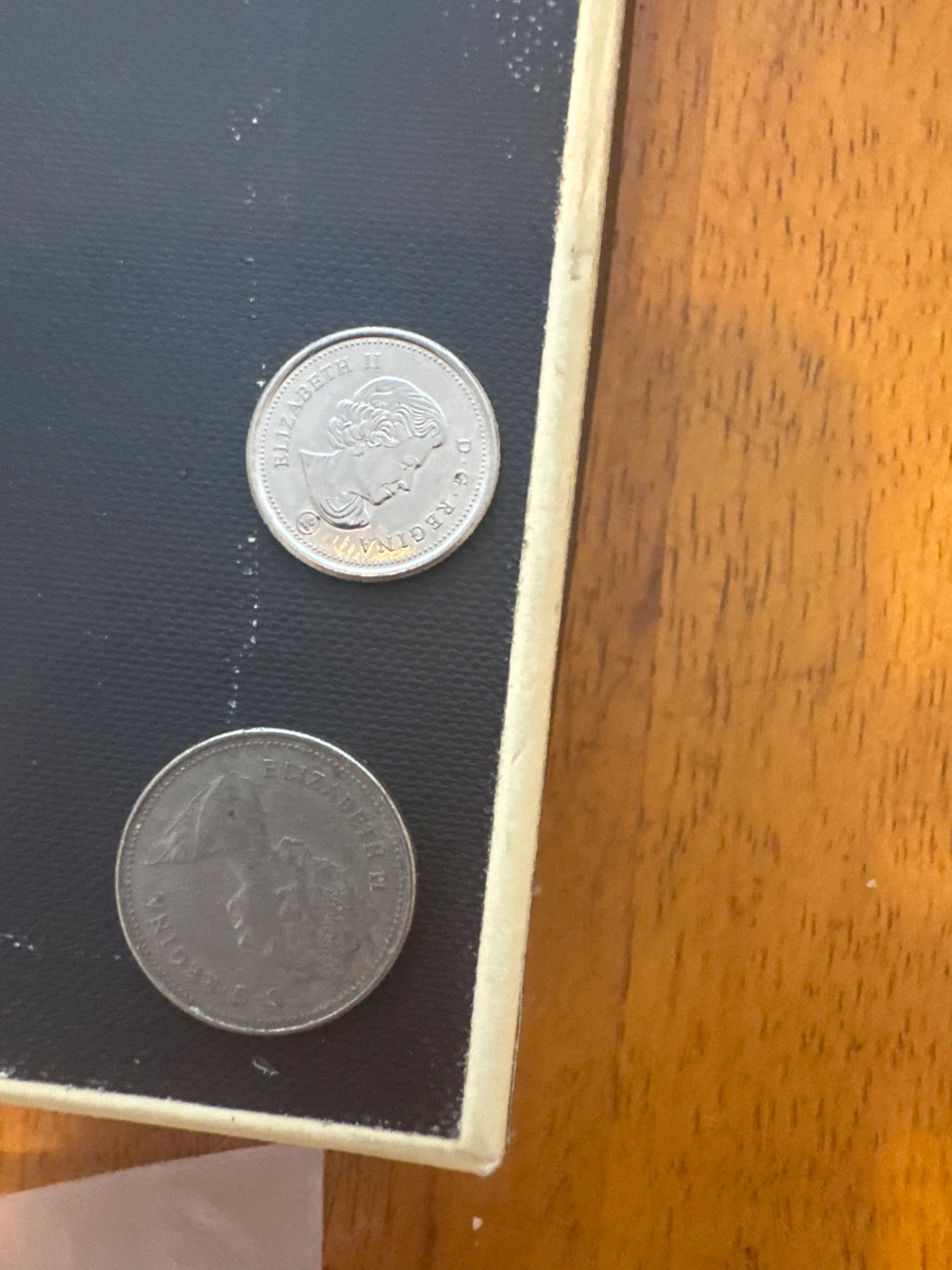 Collection of assorted world coins - photo 2