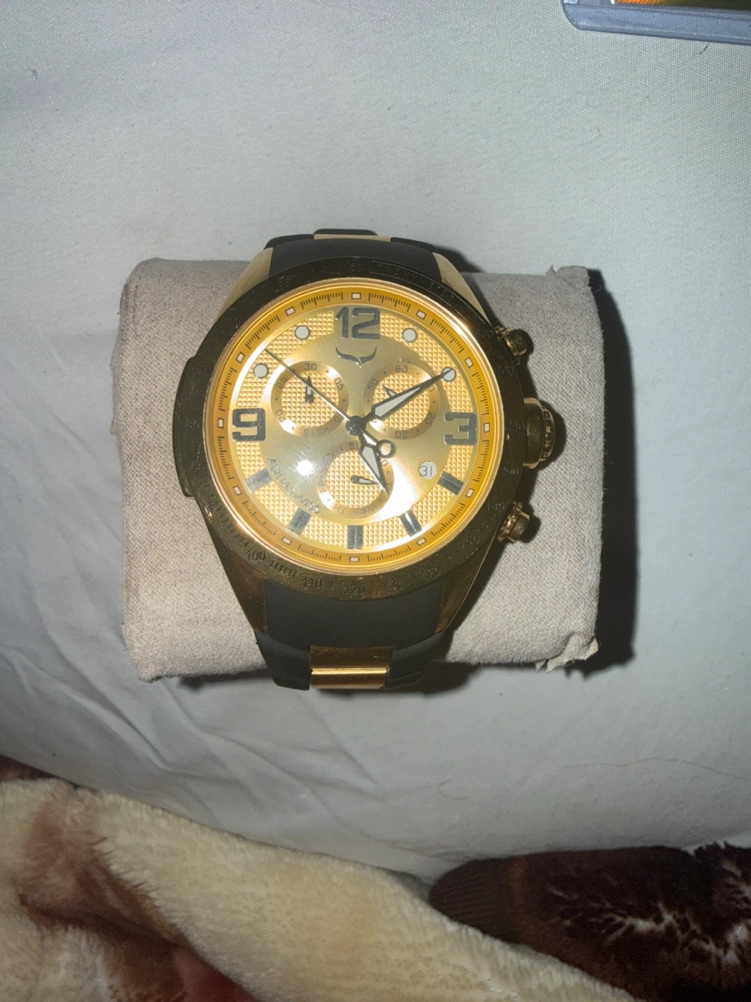 Aquaswiss Gents Gold Dress Watch