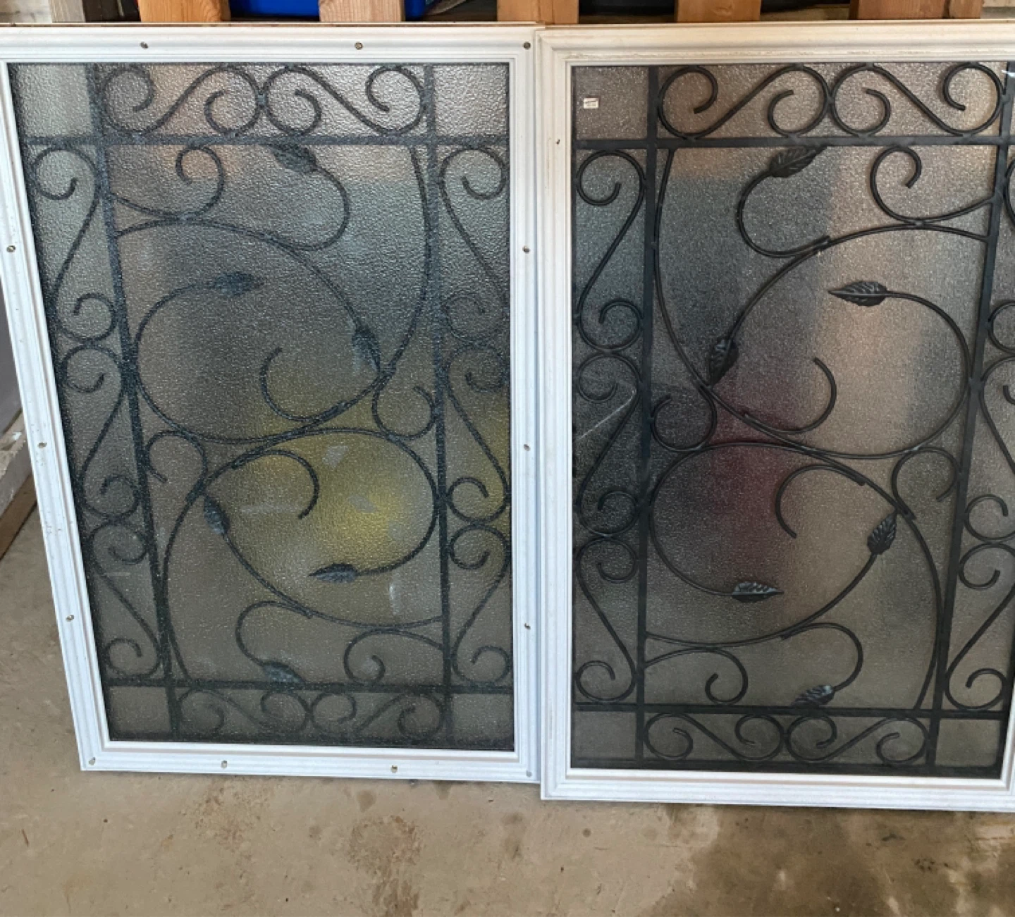 Decorative Window Grille with Frosted Glass (Set of 2)
