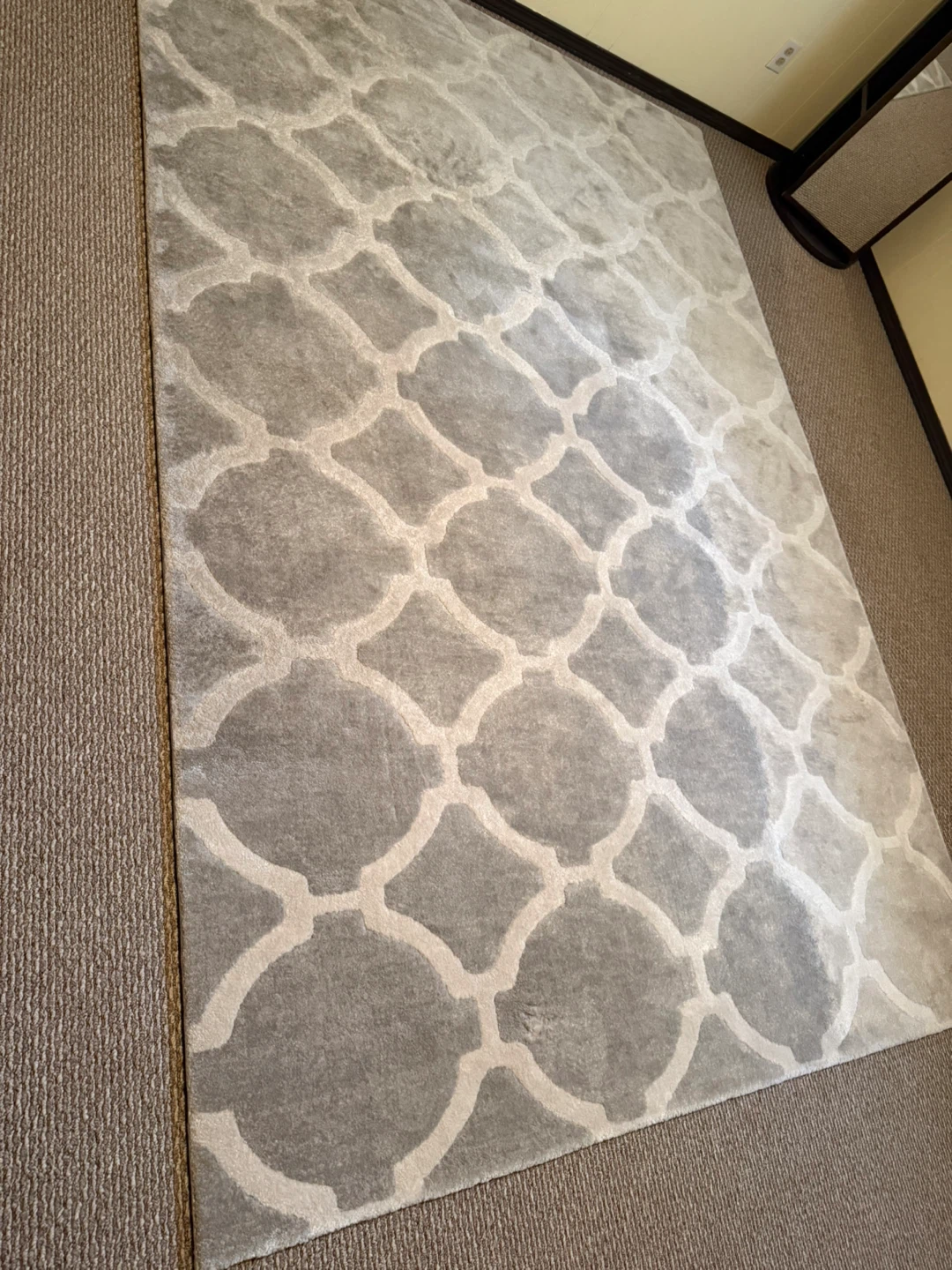 IKEA HILLESTED 6’7” x 9’10” Grey Area Rug - photo 2