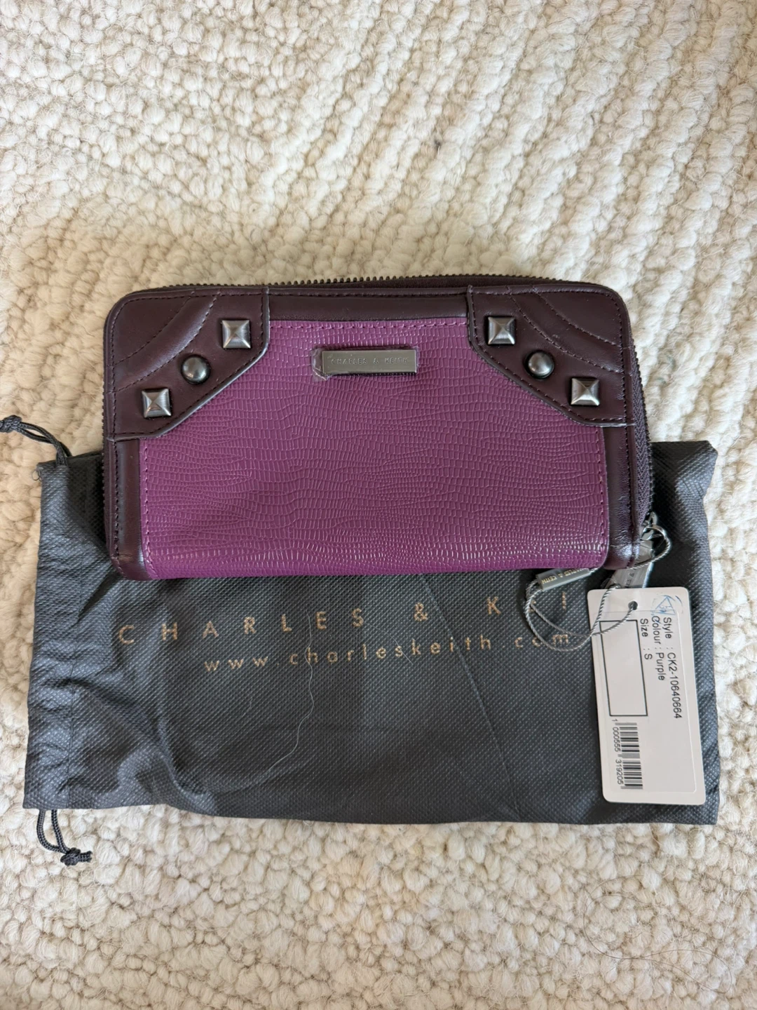 BNWT Charles & Keith Accordion Wallet
