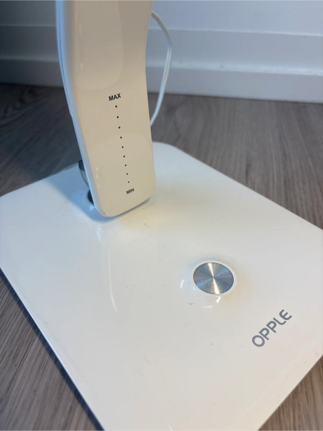 OPPLE Warm LED Desk Lamp - photo 2
