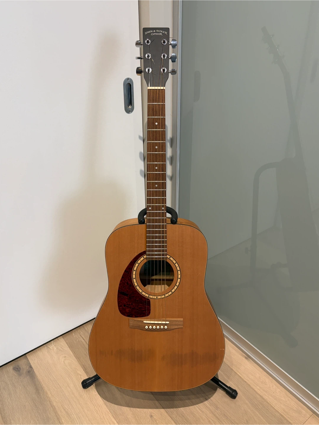 Simon & Patrick SP6 Cedar Lefty Acoustic Guitar with HS Case