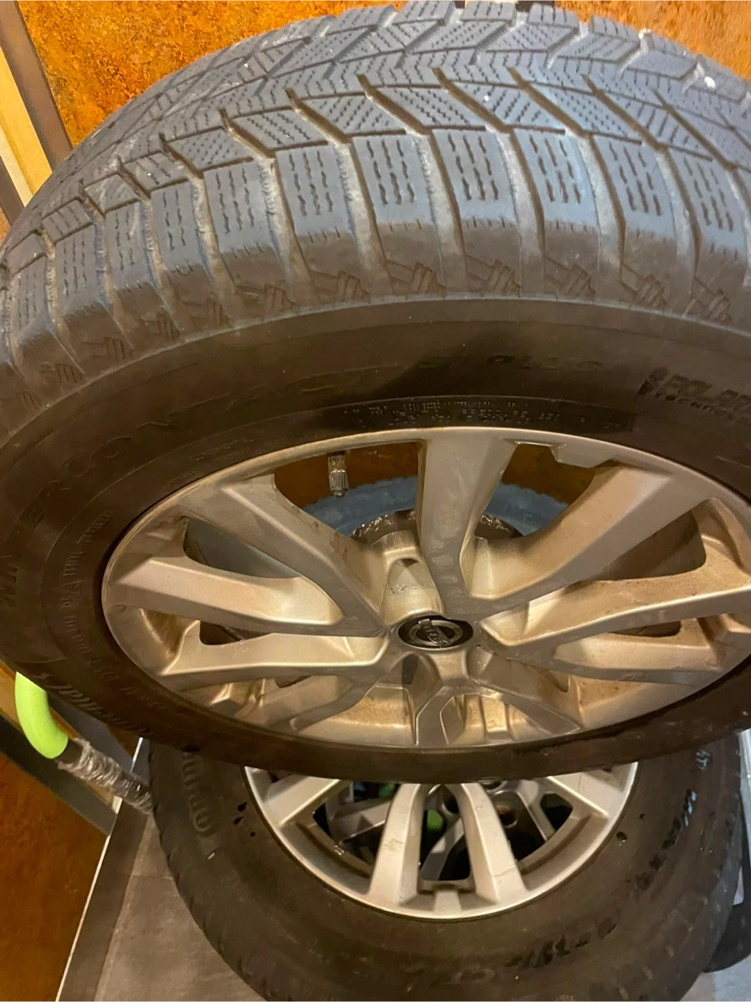 Original Nissan all season tires - photo 2