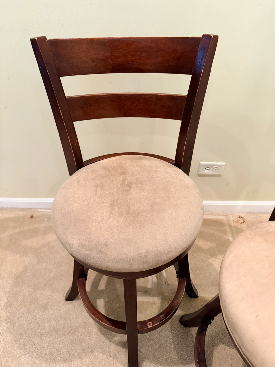 4 swivel Bar stools - photo 4
