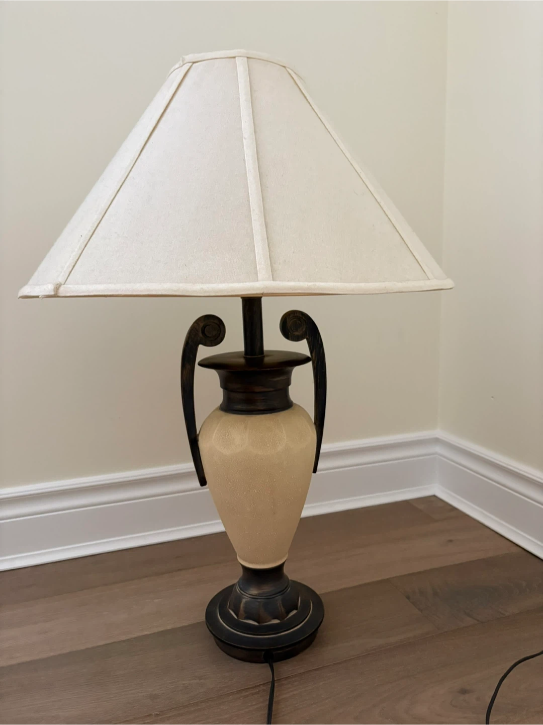 Decorative Table Lamp