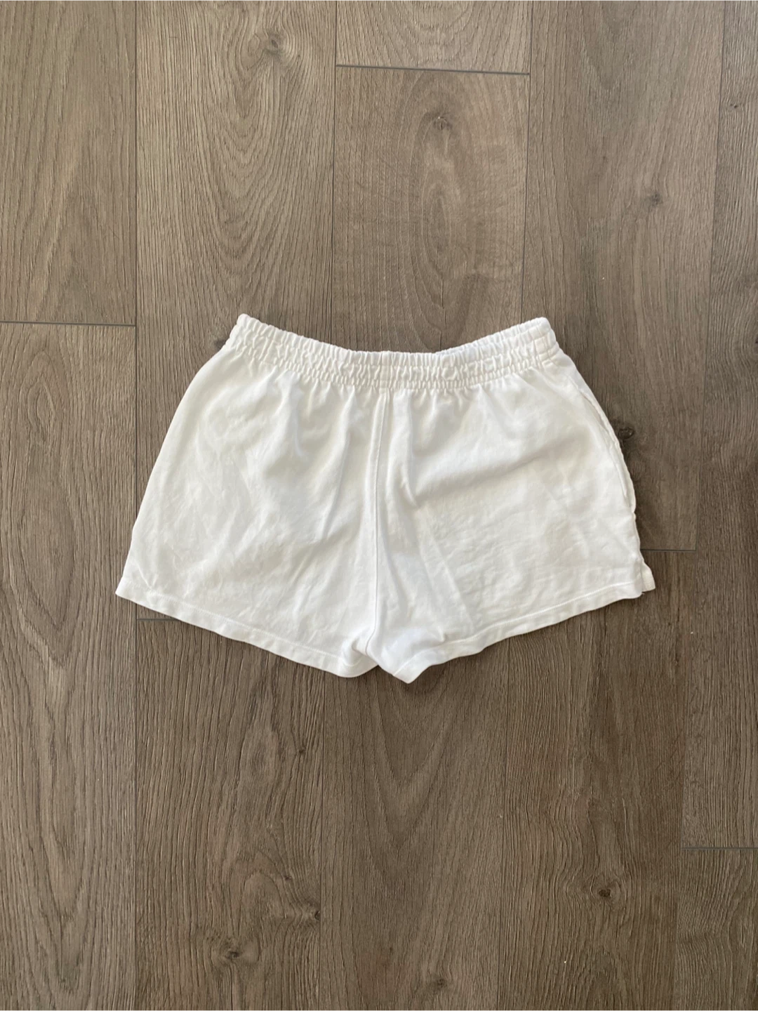 Brandy Melville White Sweatshorts - photo 2