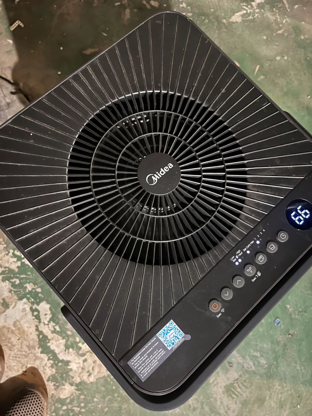 MIDEA dehumidifier - photo 2