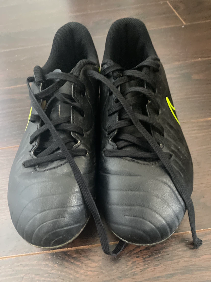 Nike Tiempo Legend 10 Soccer Cleats - photo 3