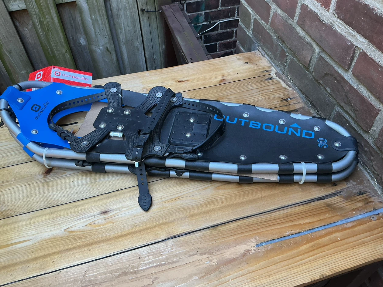 Brand New Outbound 30" Snowshoes !