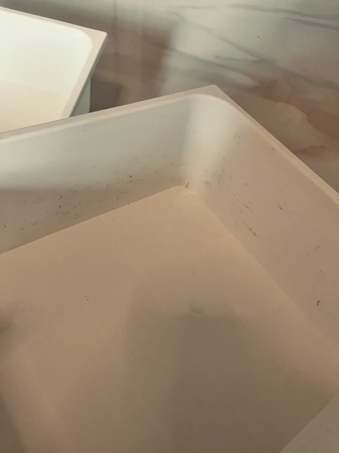 Set of 2 Plastic White Storage Bin - photo 2