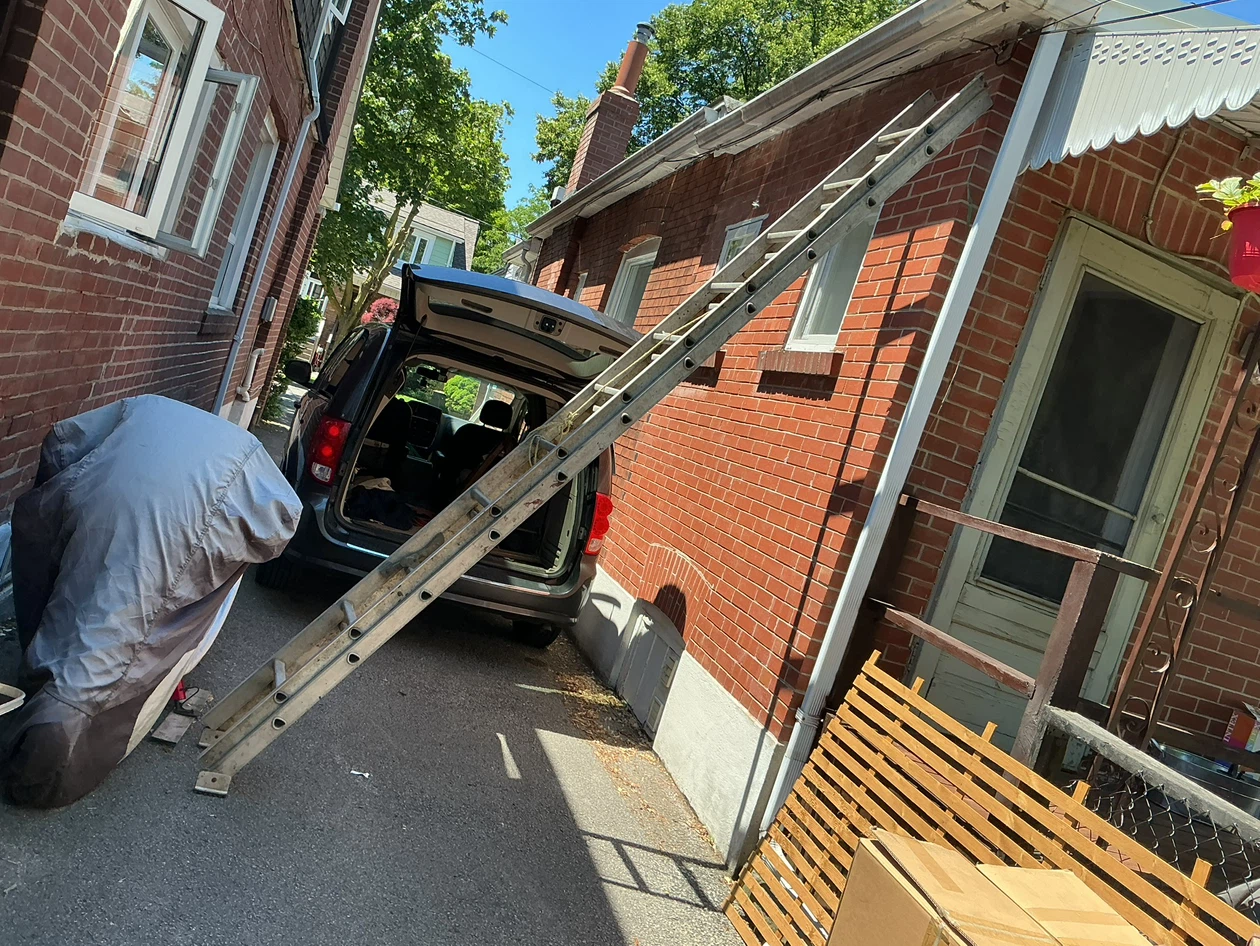 12 ft. Aluminum Extension Ladder !