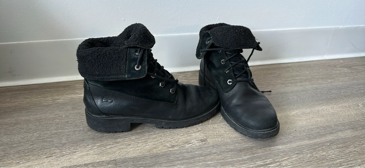 Timberland Black Leather Ankle Snow Boots with Fold Down - photo 3