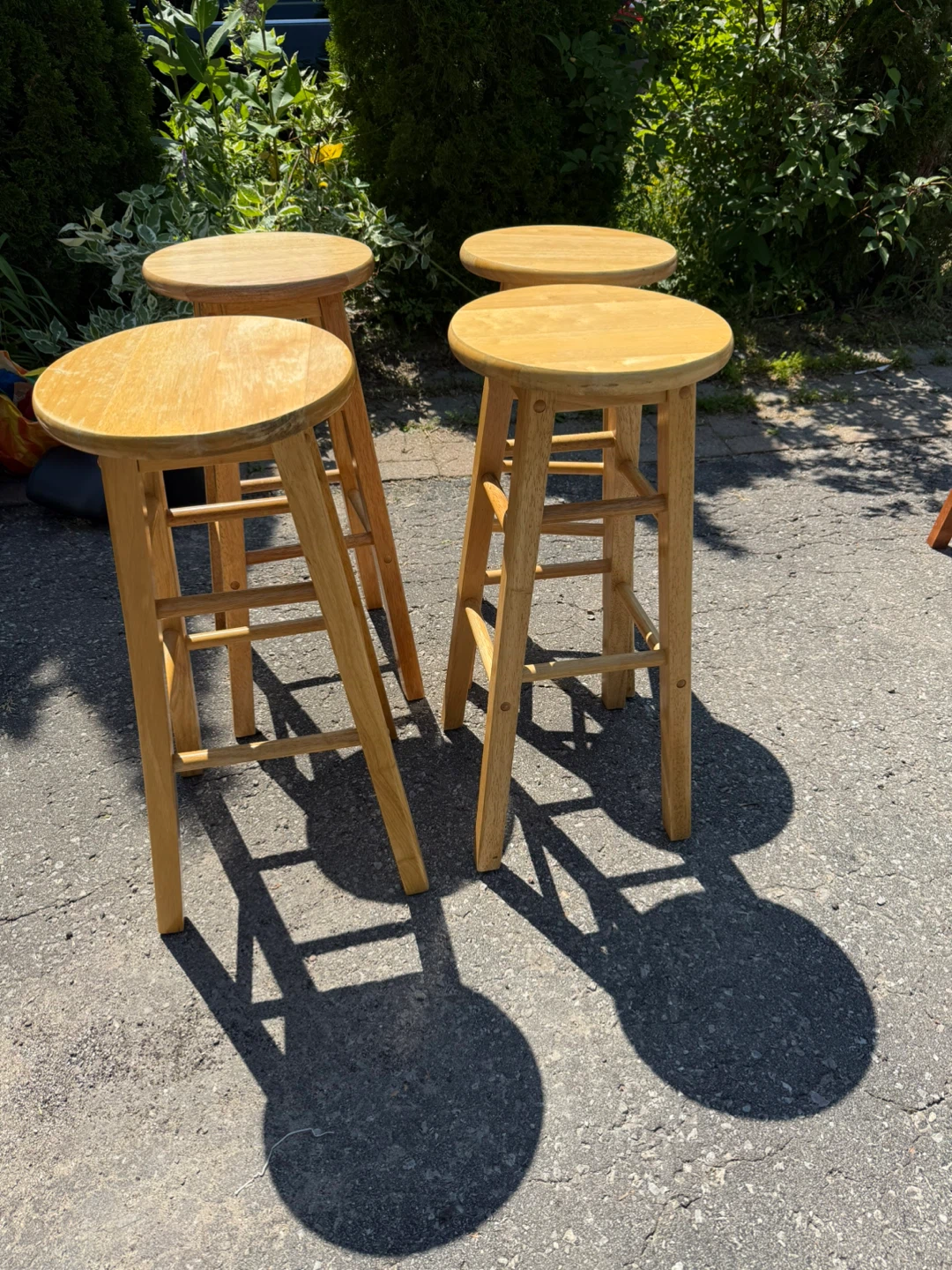 Set of 4 Wooden Bar Stools - photo 2