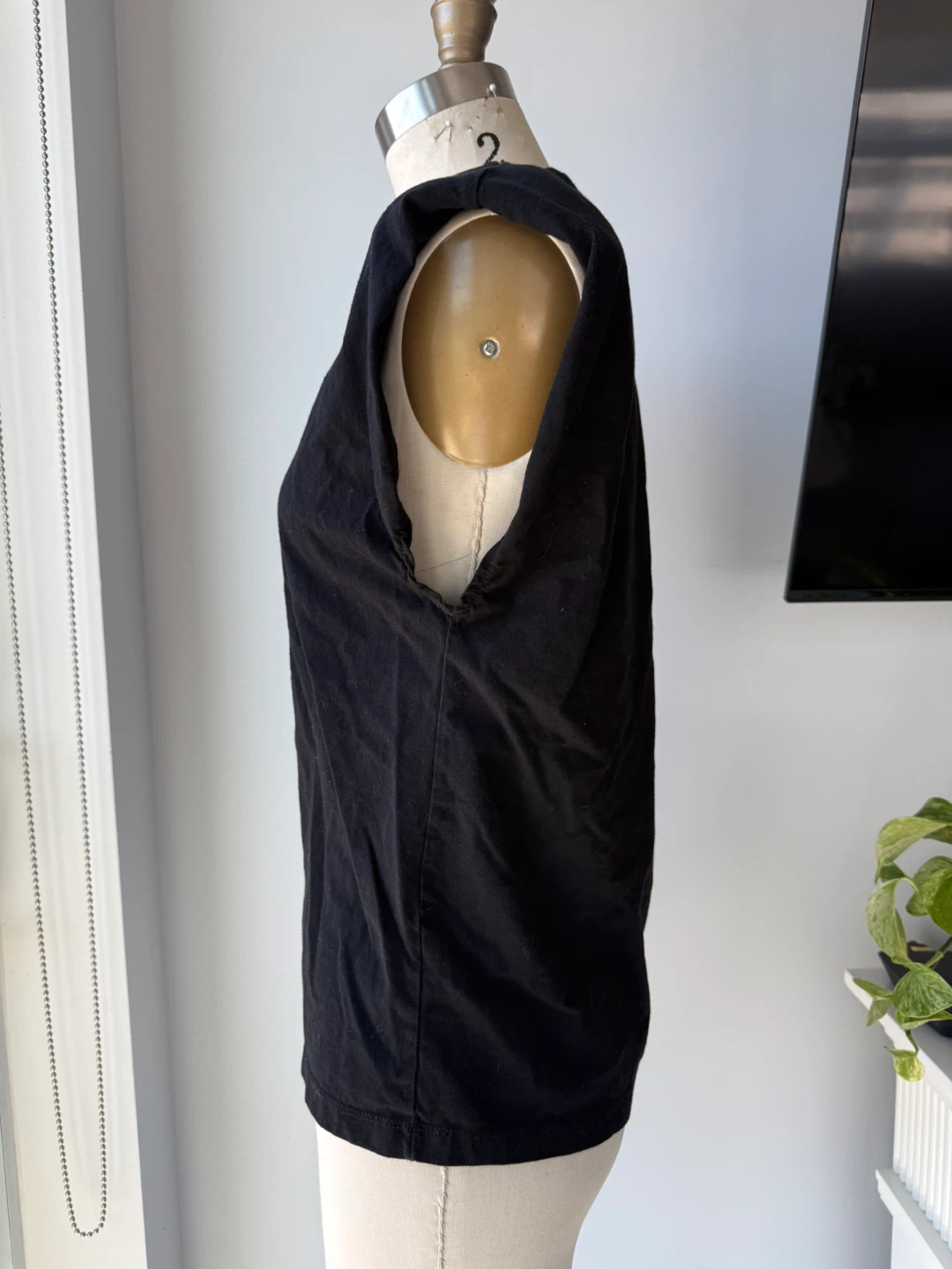 ASOS Black Cotton Sleeveless padded shoulders Tshirt size 2 - photo 3