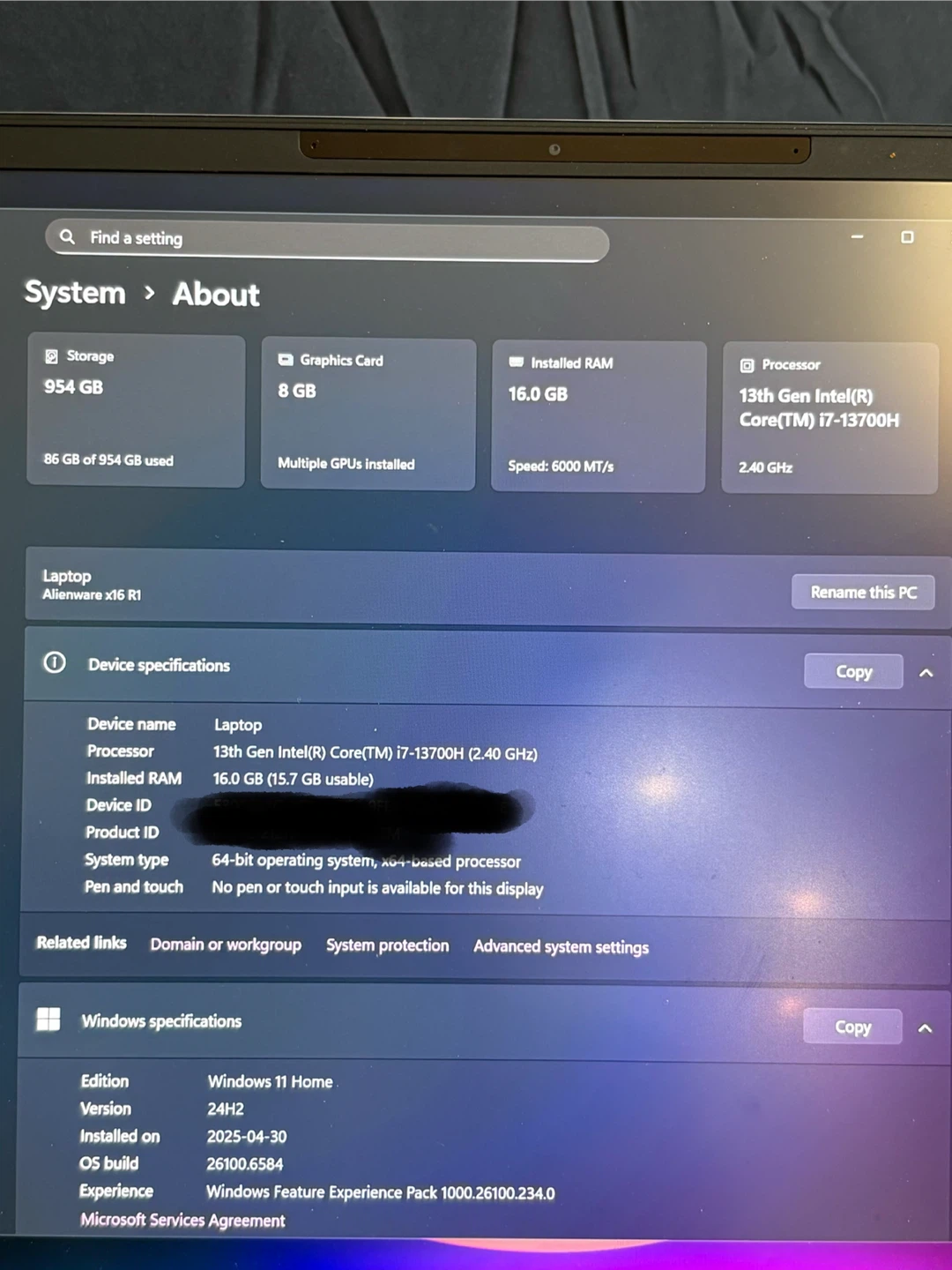 Alienware x16 R1 Gaming Laptop - photo 2