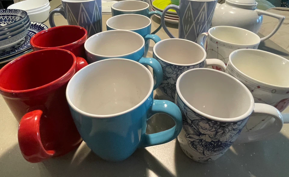 Assorted Mugs- 12pcs - photo 2