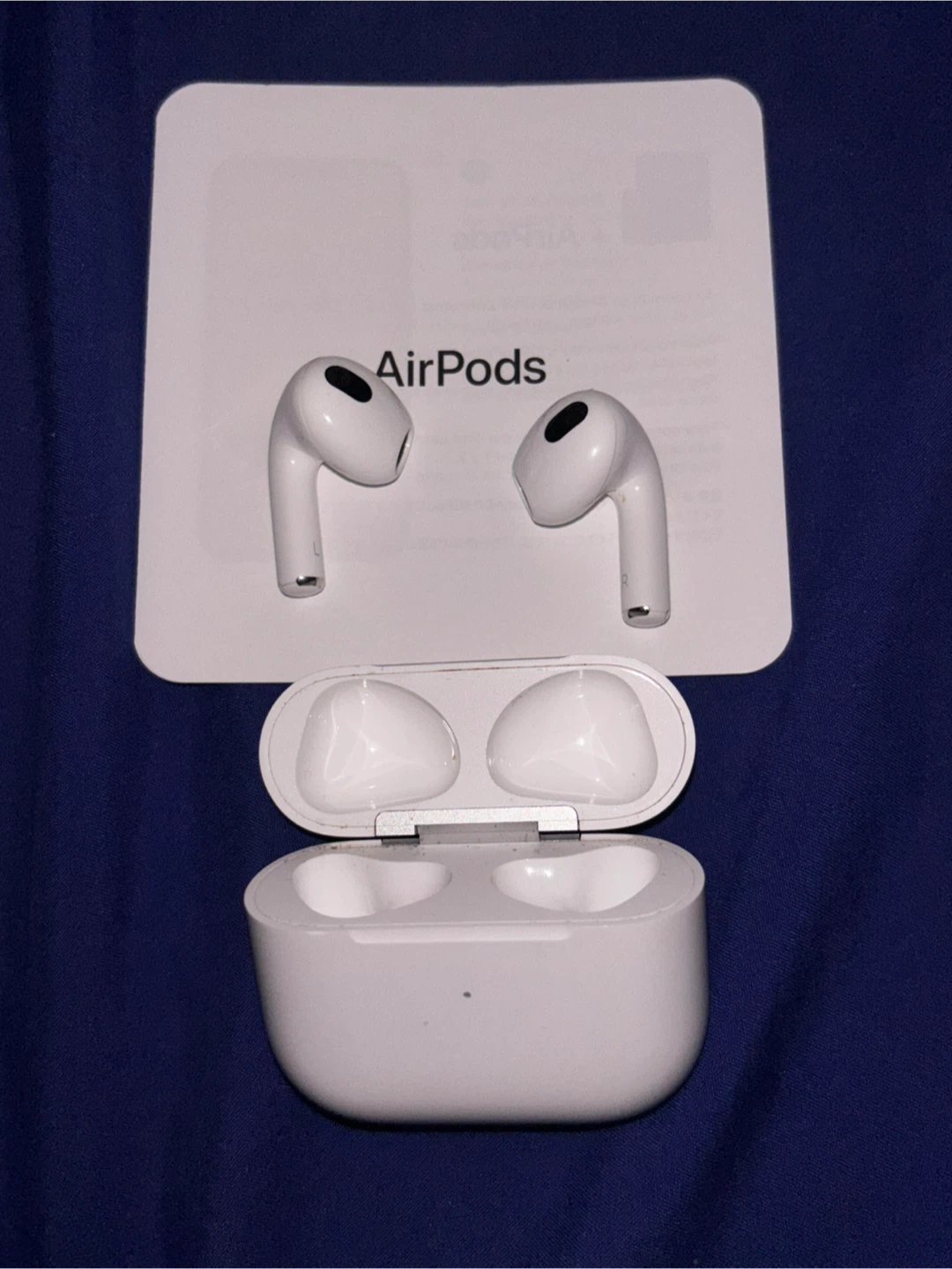 Apple AirPods (3rd generation) swipe for photos - photo 5