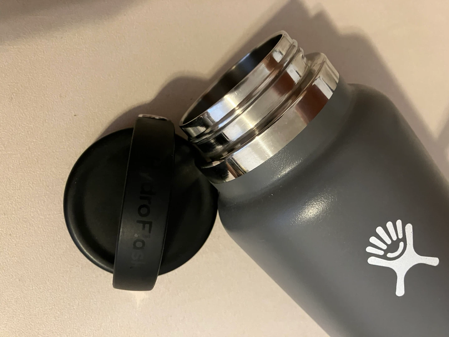 Yeti 26oz & Hydroflask 32oz - photo 4