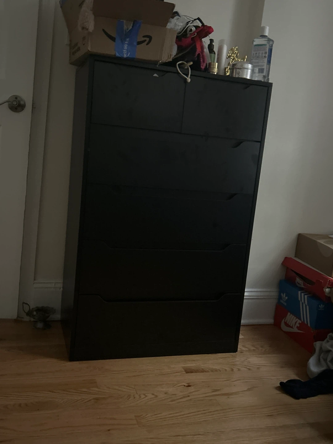 Black 6-Drawer Dresser