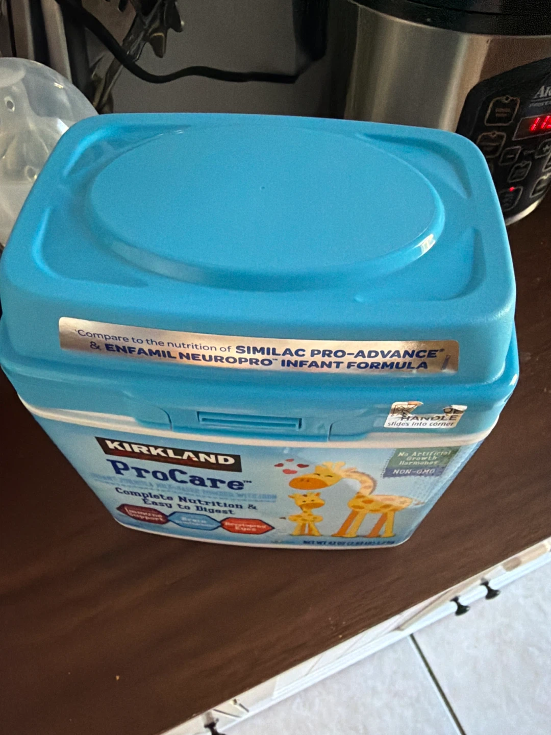 Kirkland Signature ProCare Infant Formula Powder - photo 3