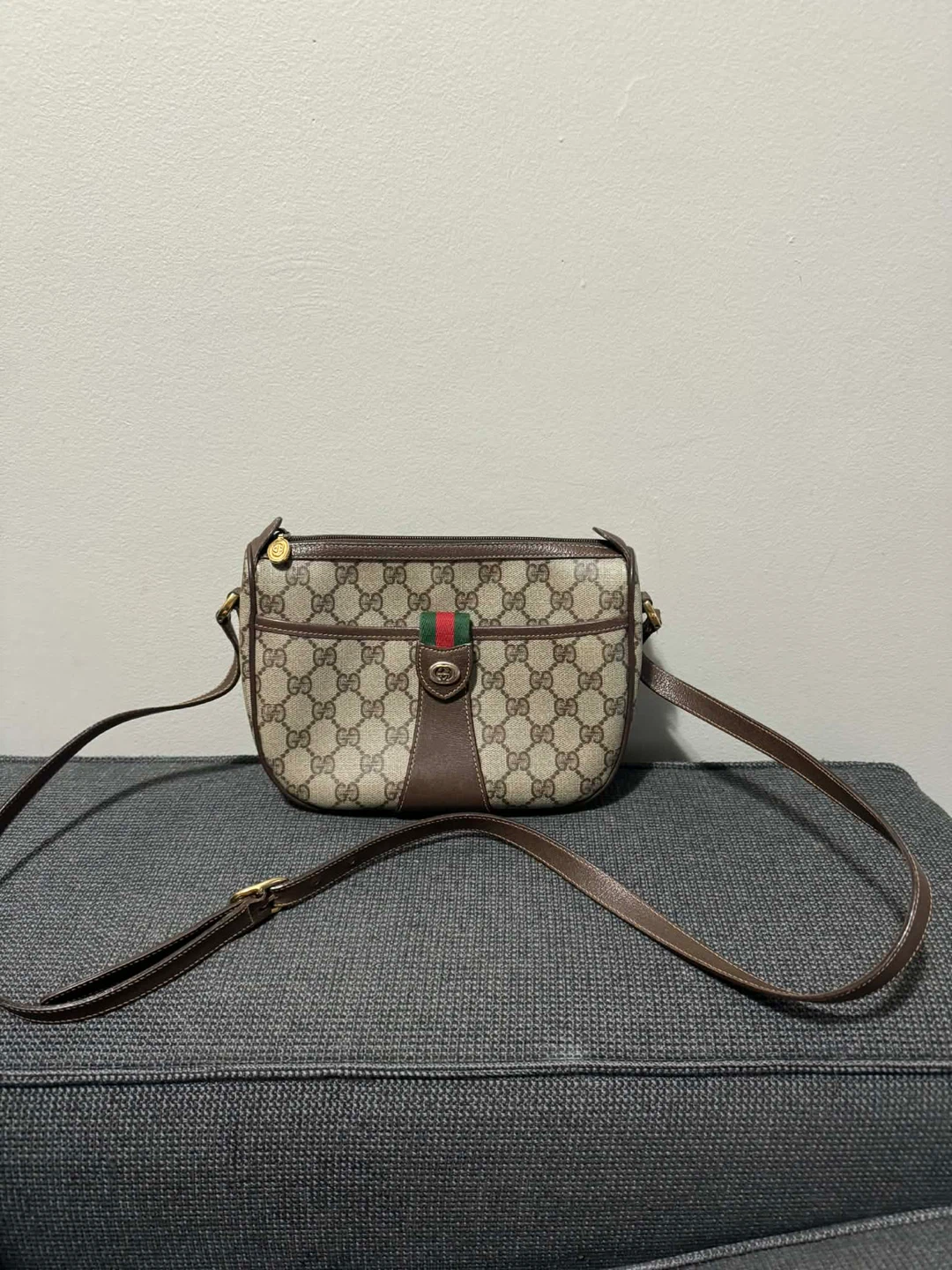 Vintage Gucci monogram shoulder bag - photo 2